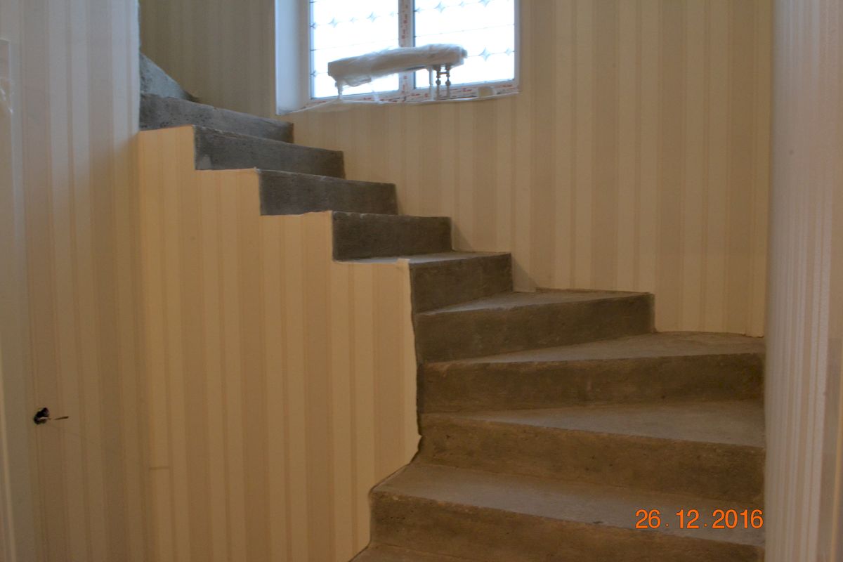 Облицовка бетонной лестницы
